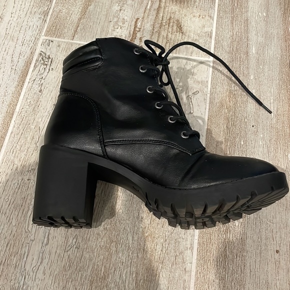 Steve Madden Heeled Booties - Picture 4 of 6